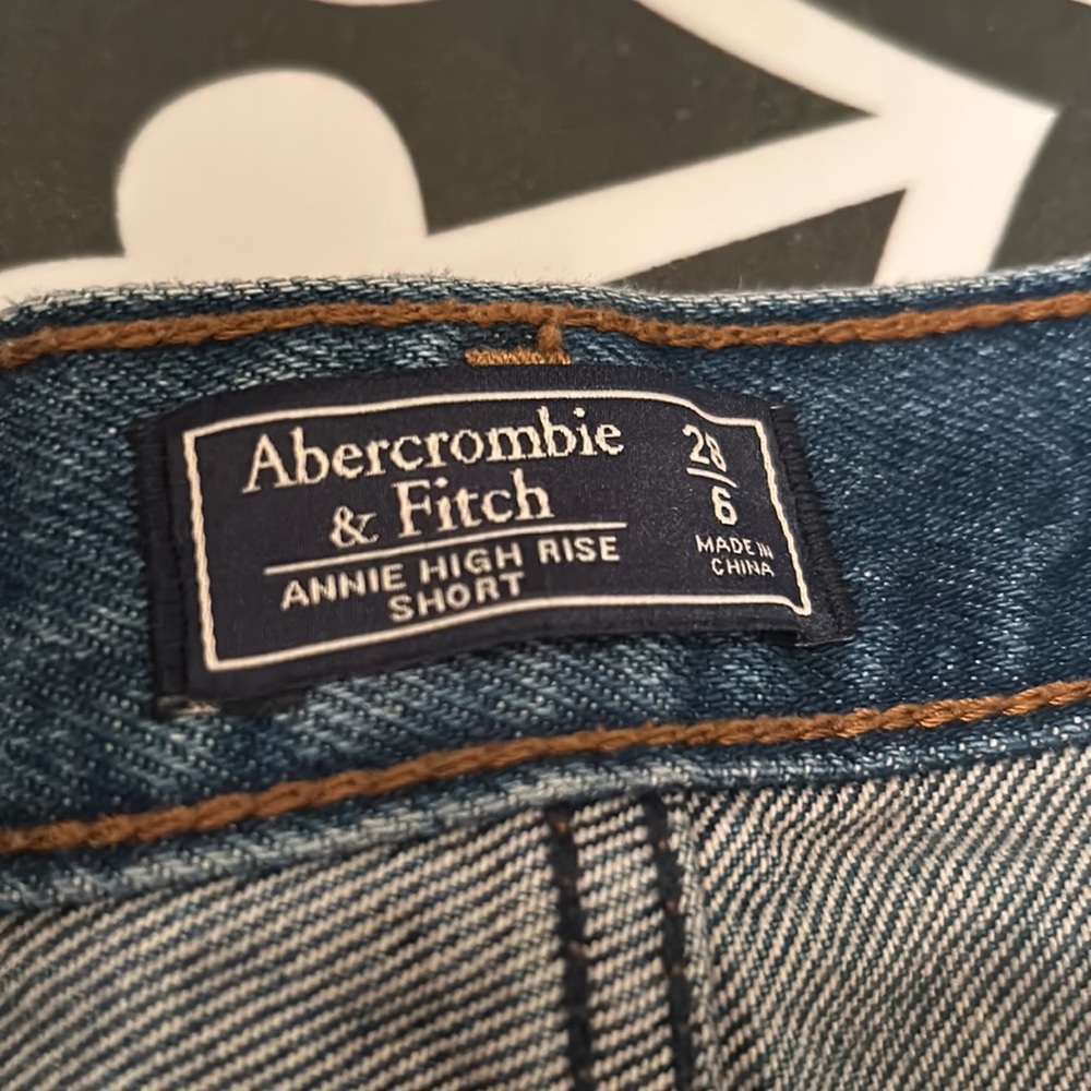 Abercrombie and Fitch Annie High Rise Shorts sz 28 6 Raw Hem - Picture 2 of 10